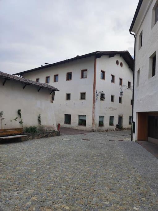 Gemuetliches Studio Mit Garagenparkplatz Fiè Exterior foto